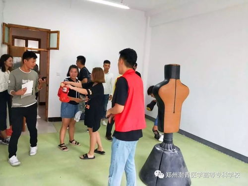 校学工部组织2017级学生干部参观校心理健康教育与咨询中心